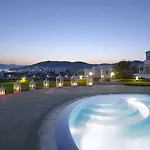 Santa Maria Village &
