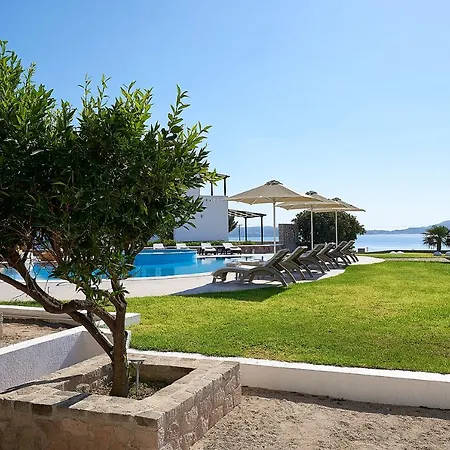 Santa Maria Village & Hotel