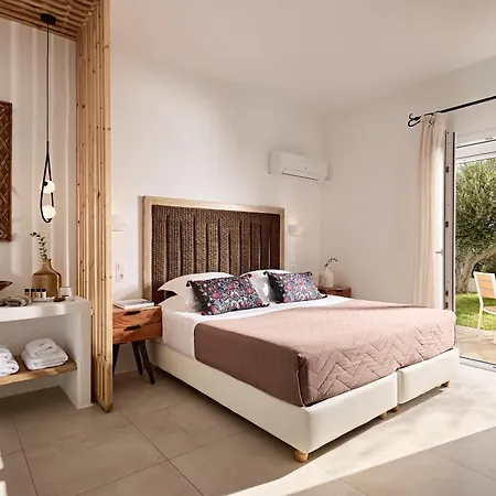 Santa Maria Village & 4*