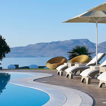 Santa Maria Village & Hotel 4*