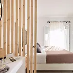 Santa Maria Village & 4* Αδάμας