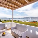 Santa Maria Village & Otel Adamantas (Milos)