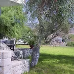 Ξενοδοχείο Santa Maria Village & Αδάμας