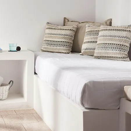 Santa Maria Village & آداماس