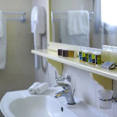 Otel Santa Maria Village & 4*