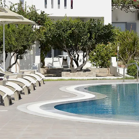 Santa Maria Village & فندق آداماس
