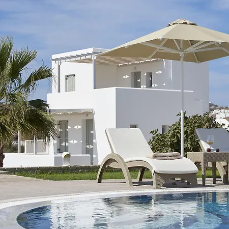 Santa Maria Village & فندق 4*